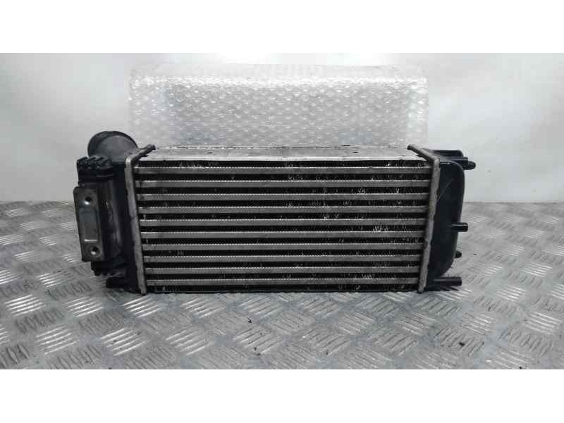 Recambio de intercooler para peugeot 5008 premium referencia OEM IAM 818837 818837 VALEO