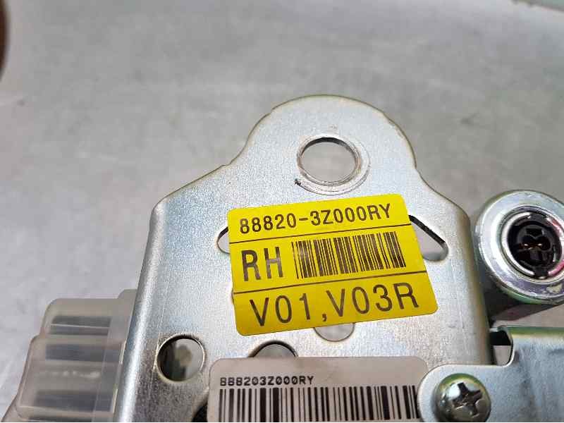 Recambio de pretensor airbag derecho para hyundai i40 comfort referencia OEM IAM 888203Z000RY  