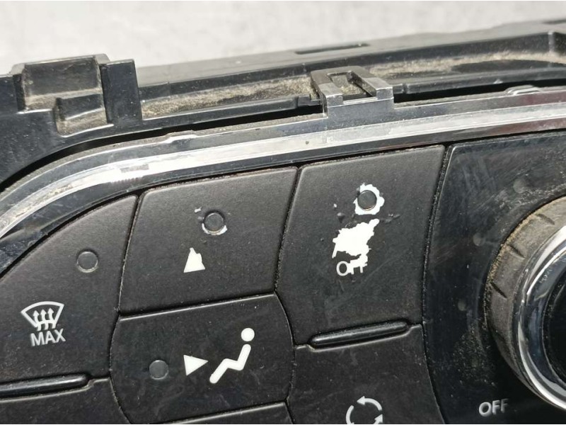 Recambio de mando climatizador para renault captur life referencia OEM IAM 275108796R  TOCADO