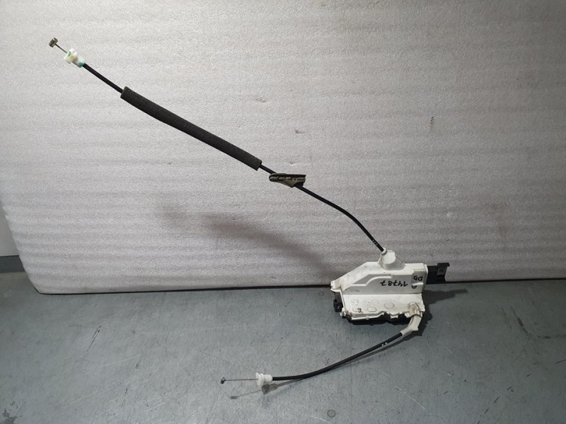 Recambio de cerradura puerta delantera derecha para peugeot 3008 style referencia OEM IAM 3113A001516  6 PINES