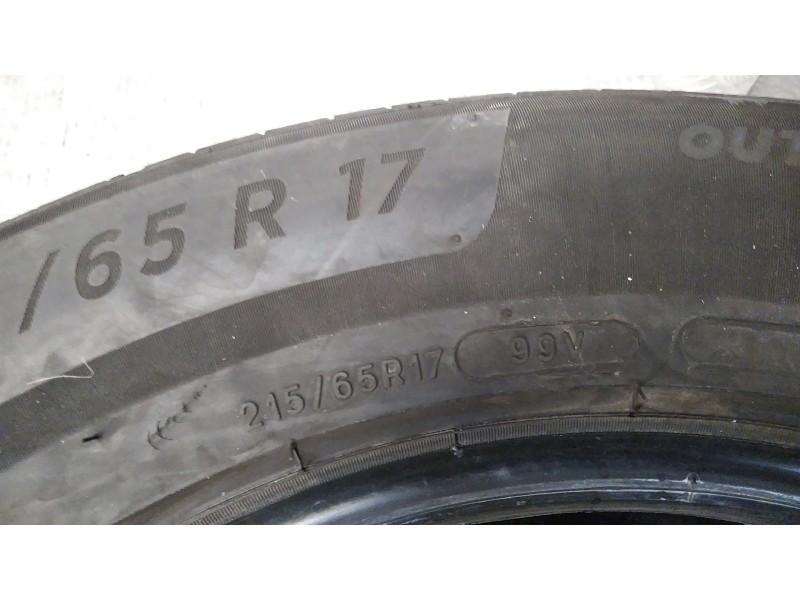 Recambio de neumatico pareja para neumaticos reutilizados - referencia OEM IAM 215651799V 215/65/17/99V MICHELIN