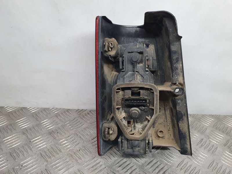 Recambio de piloto trasero derecho para citroën berlingo 2.0 hdi collection familiar referencia OEM IAM 9621303280  