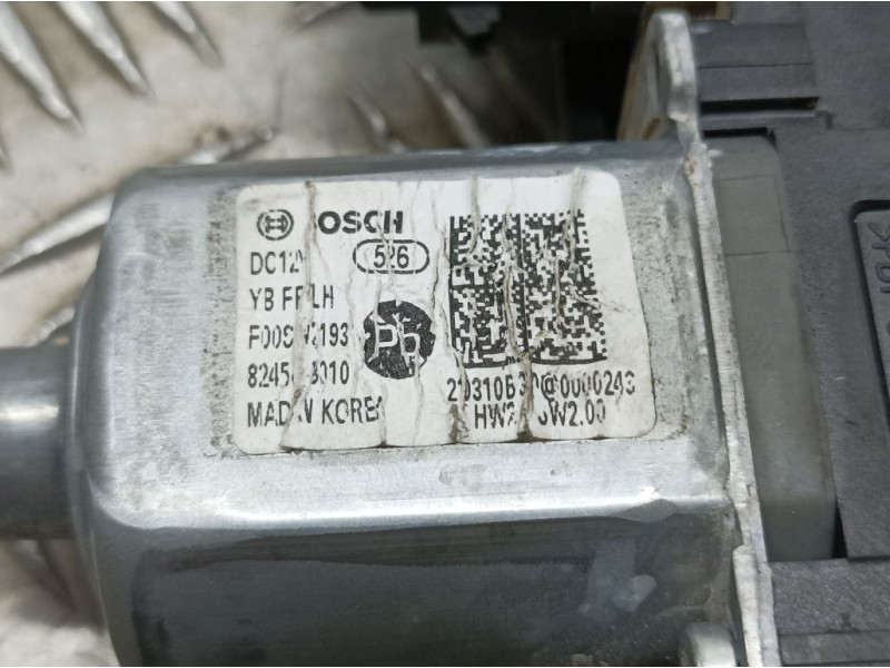 Recambio de elevalunas delantero izquierdo para kia stonic (ybcuv) black edition referencia OEM IAM 82401H8110  BOSCH ELECTRICO 