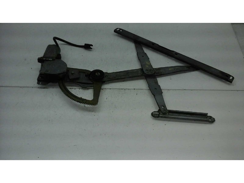 Recambio de elevalunas delantero derecho para ford scorpio referencia OEM IAM  2 PINS ELECTRICO