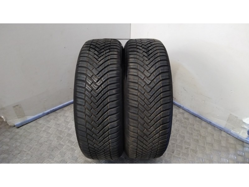 Recambio de neumatico pareja para neumaticos reutilizados - referencia OEM IAM 195601689H 195/60/16/89H CONTINENTAL