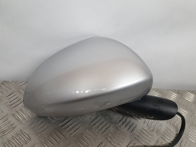 Recambio de retrovisor derecho para opel corsa e selective referencia OEM IAM 468435664  ELECTRICO 3 CABLES