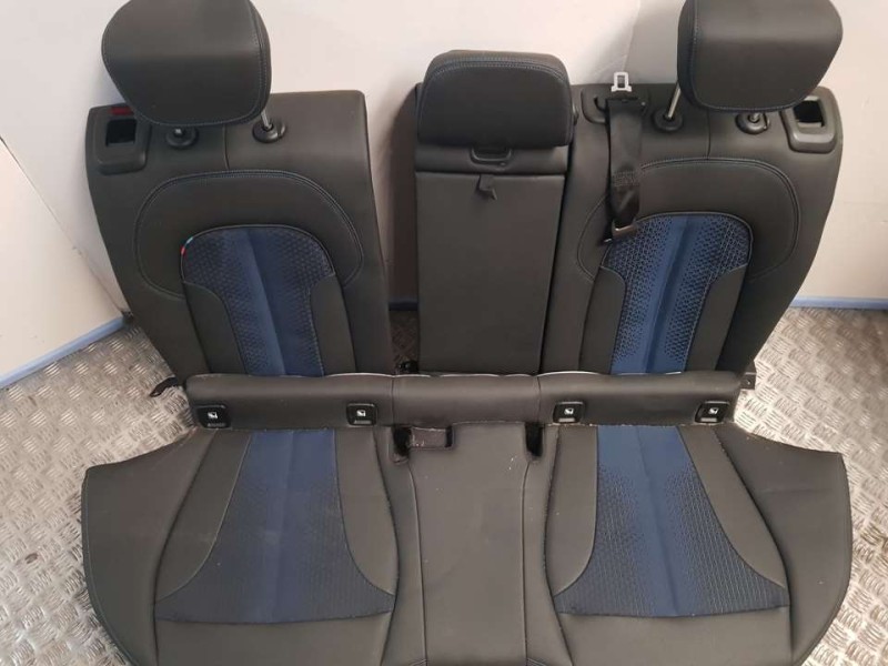 Recambio de juego asientos completo para bmw serie 1 lim. (f40) 118d m sport referencia OEM IAM 52108096829 C/ GUARNECIDOS 52108
