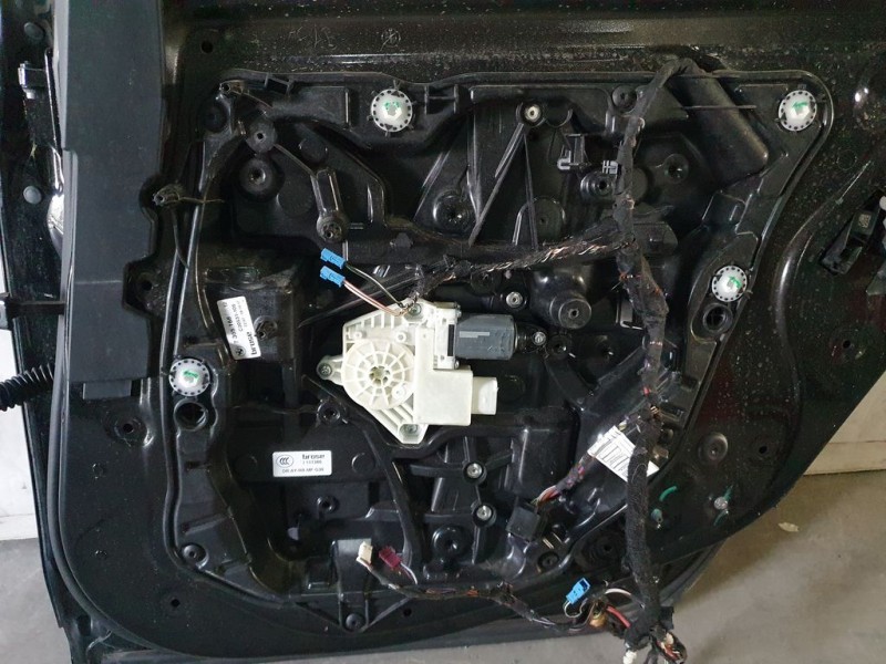 Recambio de elevalunas trasero derecho para bmw serie 5 berlina (g30) 2.0 turbodiesel referencia OEM IAM   6 PINES