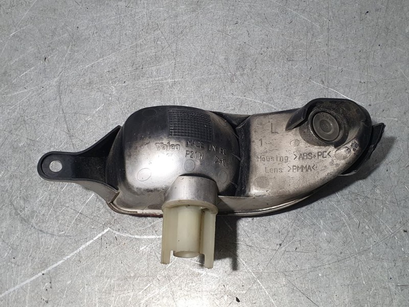 Recambio de piloto trasero izquierdo paragolpes para opel corsa c comfort referencia OEM IAM 24409337 89304951 VALEO