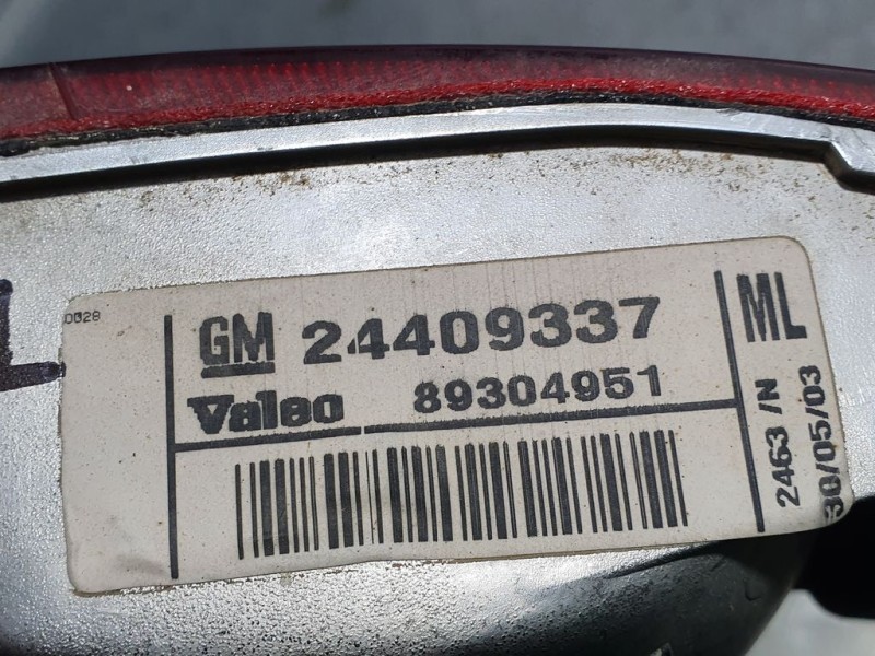 Recambio de piloto trasero izquierdo paragolpes para opel corsa c comfort referencia OEM IAM 24409337 89304951 VALEO