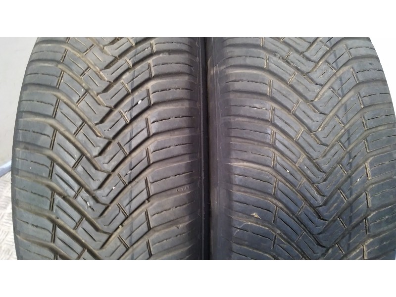 Recambio de neumatico pareja para neumaticos reutilizados - referencia OEM IAM 195601689H 195/60/16/89H CONTINENTAL