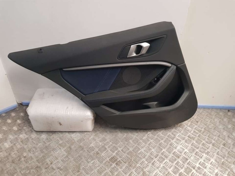 Recambio de juego asientos completo para bmw serie 1 lim. (f40) 118d m sport referencia OEM IAM 52108096829 C/ GUARNECIDOS 52108