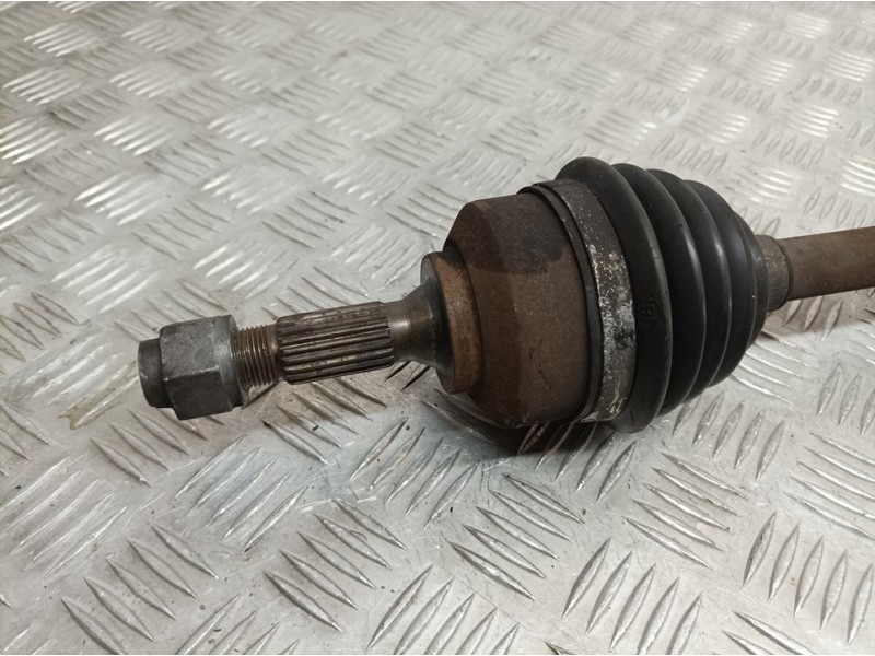 Recambio de transmision delantera izquierda para peugeot 207 confort referencia OEM IAM 9659318080  