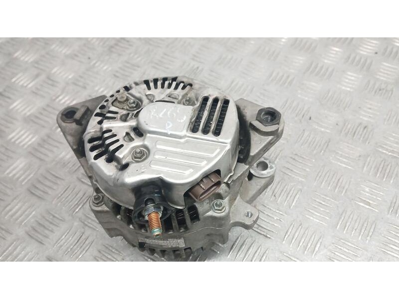 Recambio de alternador para kia carnival ex referencia OEM IAM 373004X900 DENSO 021319221