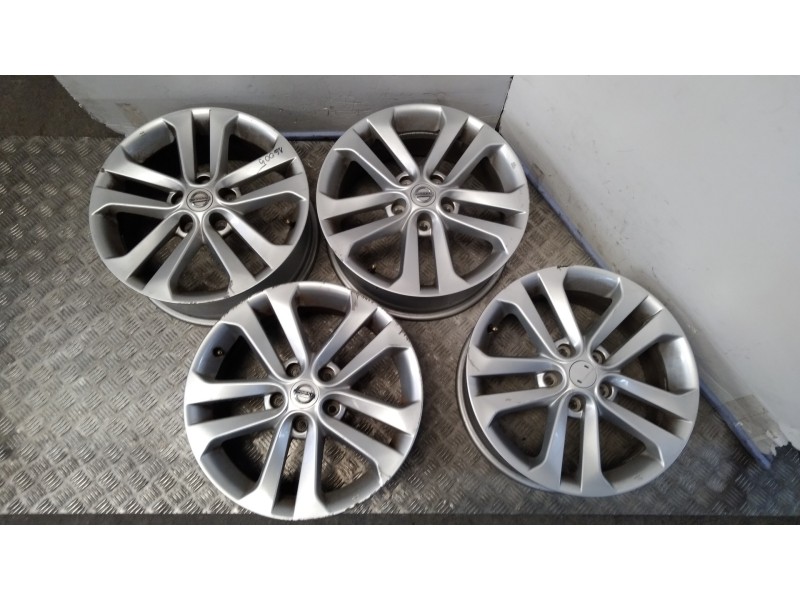 Recambio de juego llantas aluminio para nissan juke (f15) acenta referencia OEM IAM 7X17 5 TORN ET47 ALUMINIO 