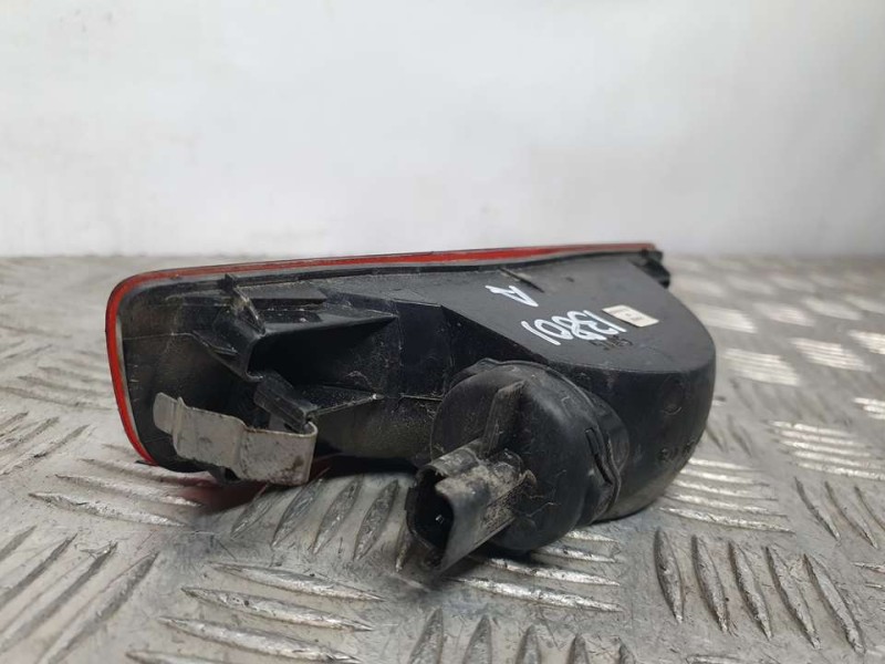 Recambio de piloto trasero central para nissan qashqai (j10) acenta referencia OEM IAM 26580JD00B 00954000 HELLA