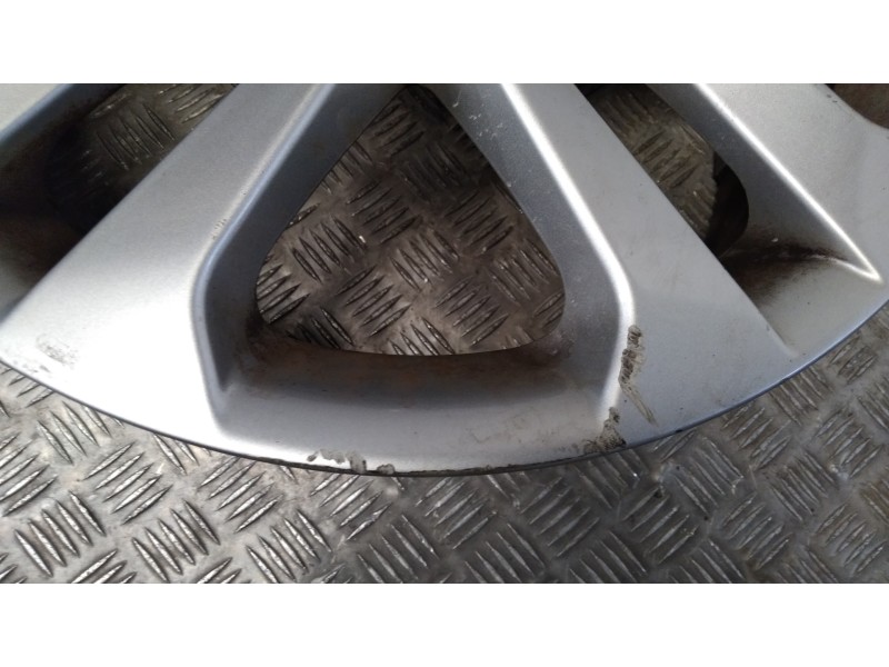 Recambio de juego llantas aluminio para nissan juke (f15) acenta referencia OEM IAM 7X17 5 TORN ET47 ALUMINIO 