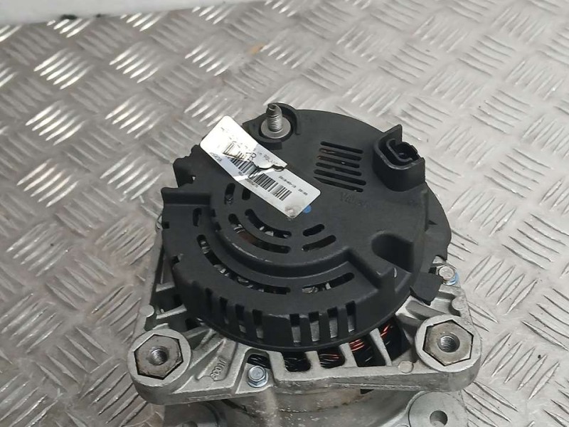Recambio de alternador para dacia logan express ambiance referencia OEM IAM 8200667608  
