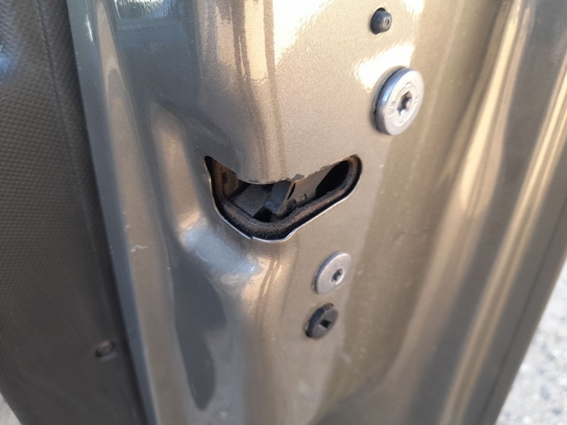 Recambio de cerradura puerta delantera derecha para peugeot partner tepee 1.6 hdi referencia OEM IAM 9135EA  