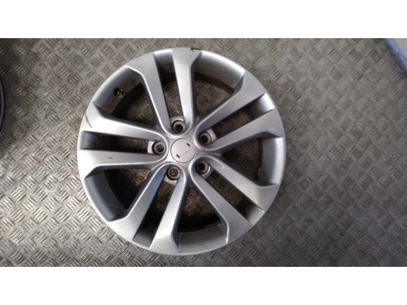 Recambio de juego llantas aluminio para nissan juke (f15) acenta referencia OEM IAM 7X17 5 TORN ET47 ALUMINIO 