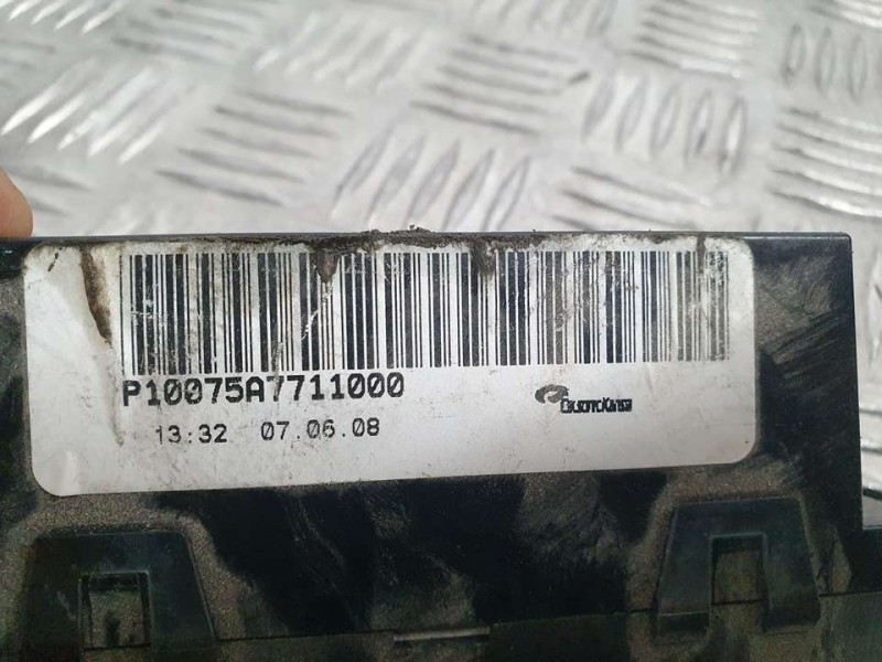 Recambio de modulo electronico para nissan qashqai (j10) acenta referencia OEM IAM P10075A7711000  