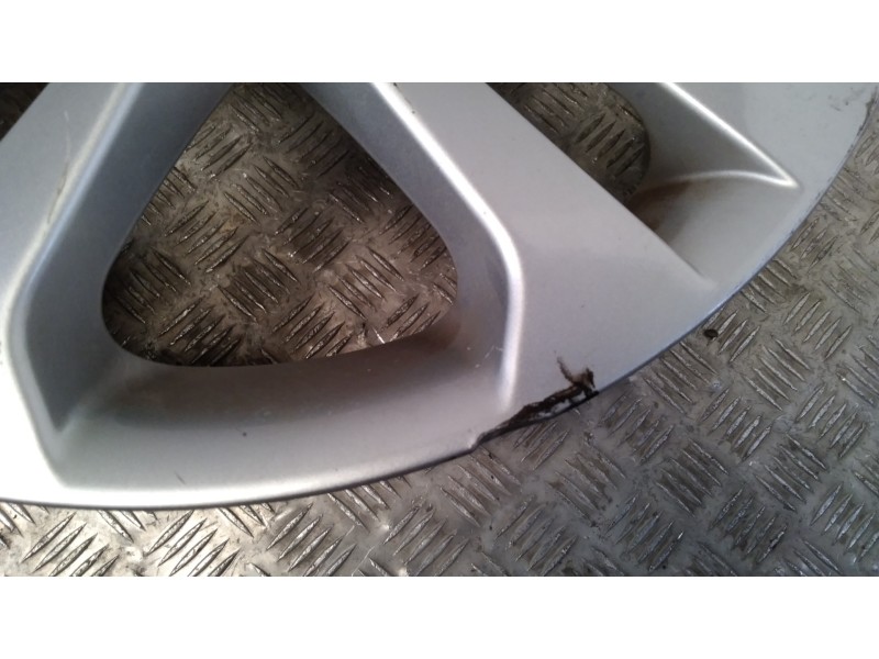 Recambio de juego llantas aluminio para nissan juke (f15) acenta referencia OEM IAM 7X17 5 TORN ET47 ALUMINIO 