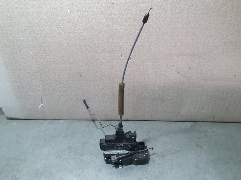 Recambio de cerradura puerta trasera izquierda para opel antara cosmo 4x4 referencia OEM IAM SIN REF  