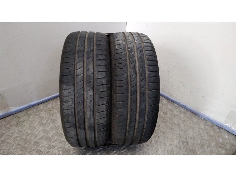 Recambio de neumatico pareja para neumaticos reutilizados - referencia OEM IAM 185551582V 185/55/15/82V GOODYEAR