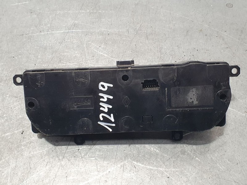 Recambio de mando climatizador para renault captur intens referencia OEM IAM 275105430R  
