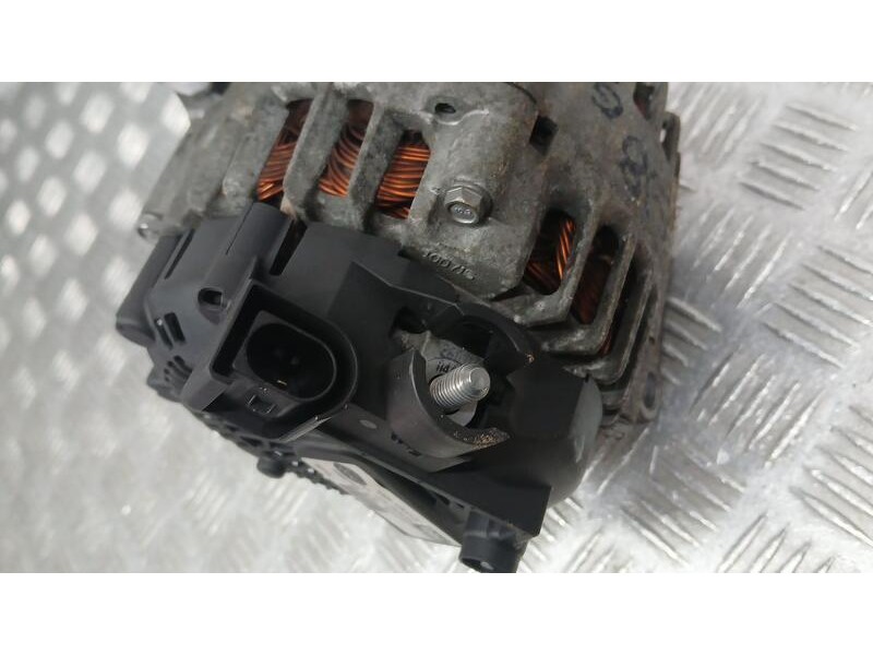 Recambio de alternador para ford fiesta (cb1) ambiente referencia OEM IAM 7G9N10300CC VALEO 2543426A