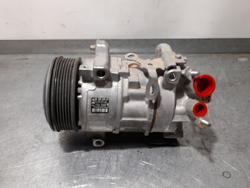 Recambio de compresor aire acondicionado para opel corsa f edition referencia OEM IAM 9828684880  