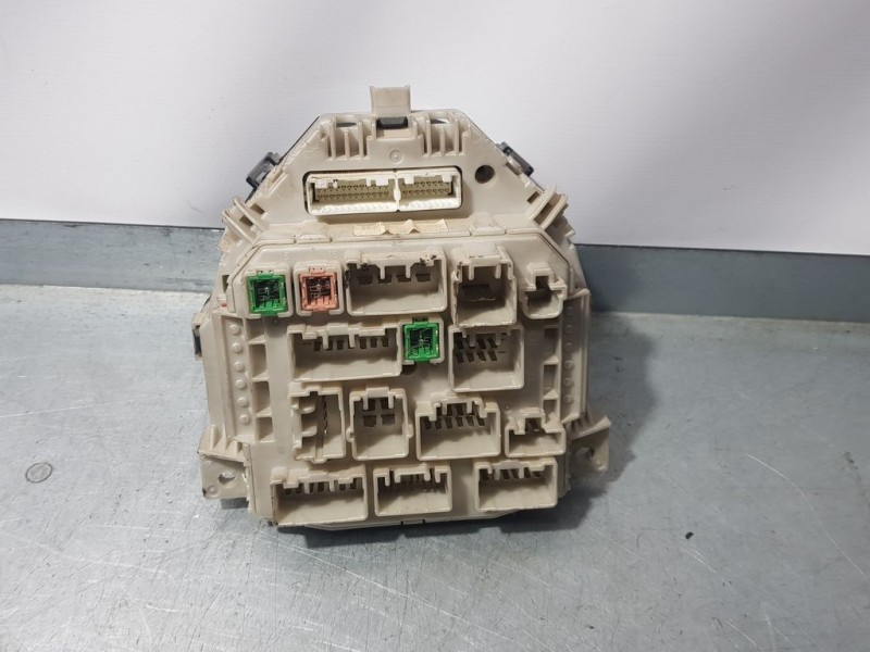 Recambio de cuadro instrumentos para toyota aygo (kgb/wnb) básico referencia OEM IAM 838000H012  REFERENCIAS BORRADAS