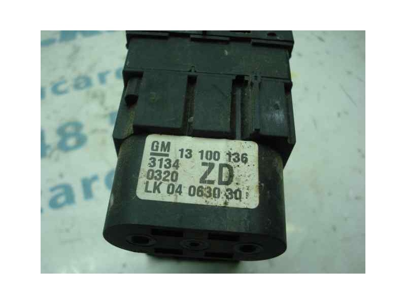 Recambio de mando luces para opel astra h berlina cosmo referencia OEM IAM 13100136  SALPICADERO