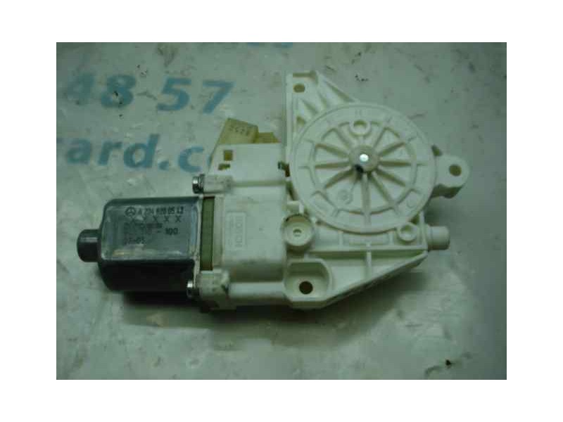 Recambio de motor elevalunas trasero derecho para mercedes-benz clase c (w204) berlina c 220 cdi (204.008) referencia OEM IAM 20