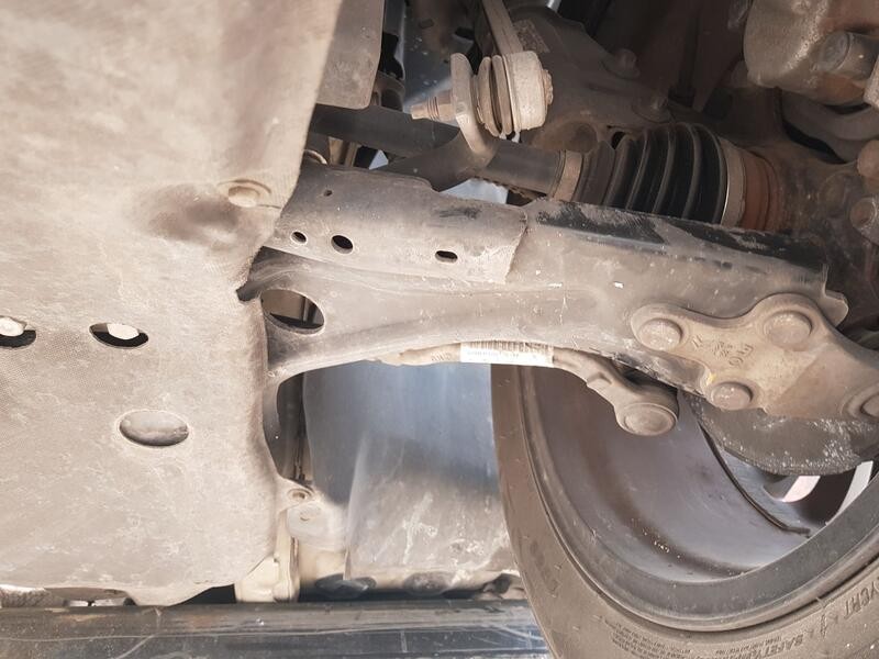 Recambio de brazo suspension inferior delantero izquierdo para peugeot 3008 ii suv (mc_, mr_, mj_, m4_) 1.2 thp/ puretech 130 (m