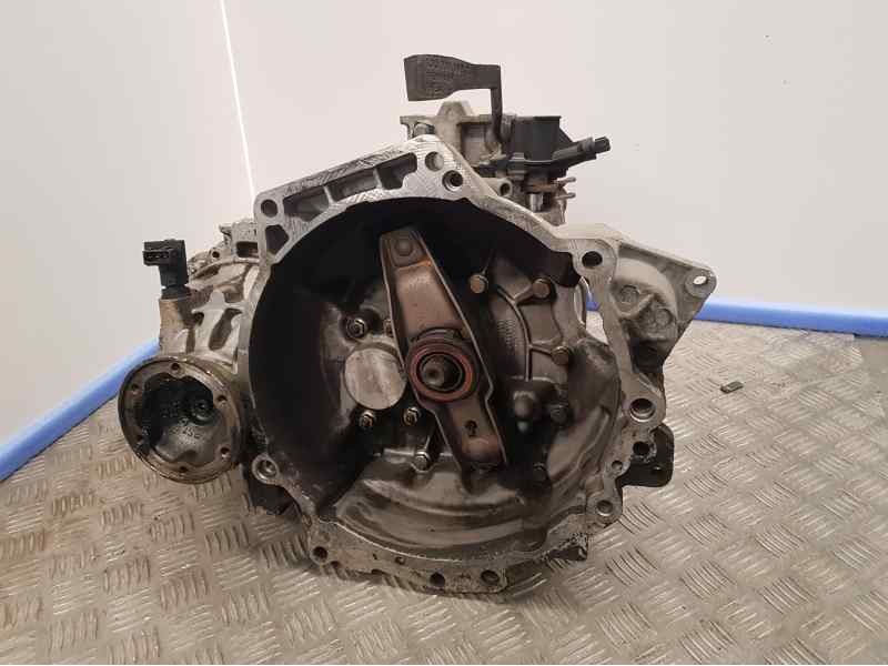 Recambio de caja cambios para audi a3 (8l) 1.8 ambiente referencia OEM IAM CZM 28086 5VELOCIDADES