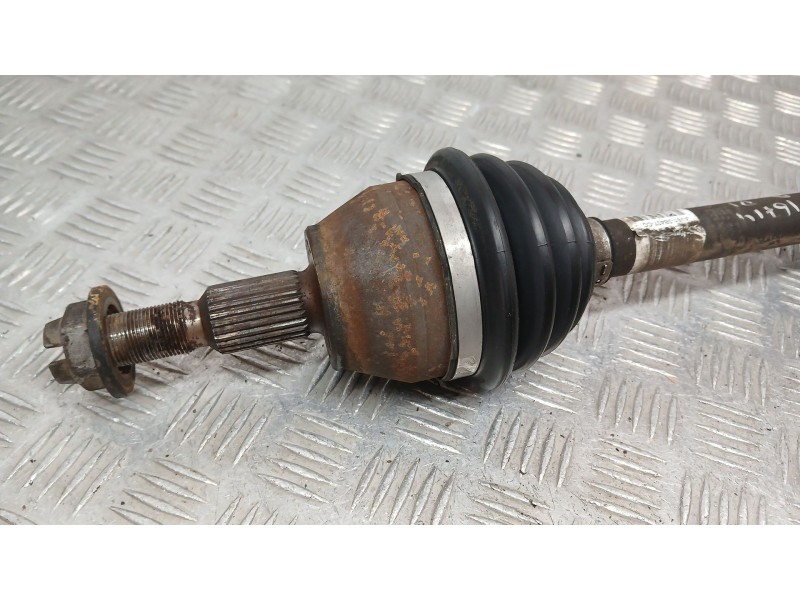 Recambio de transmision delantera izquierda para ford focus iii 1.6 tdci referencia OEM IAM AV613B437CC  