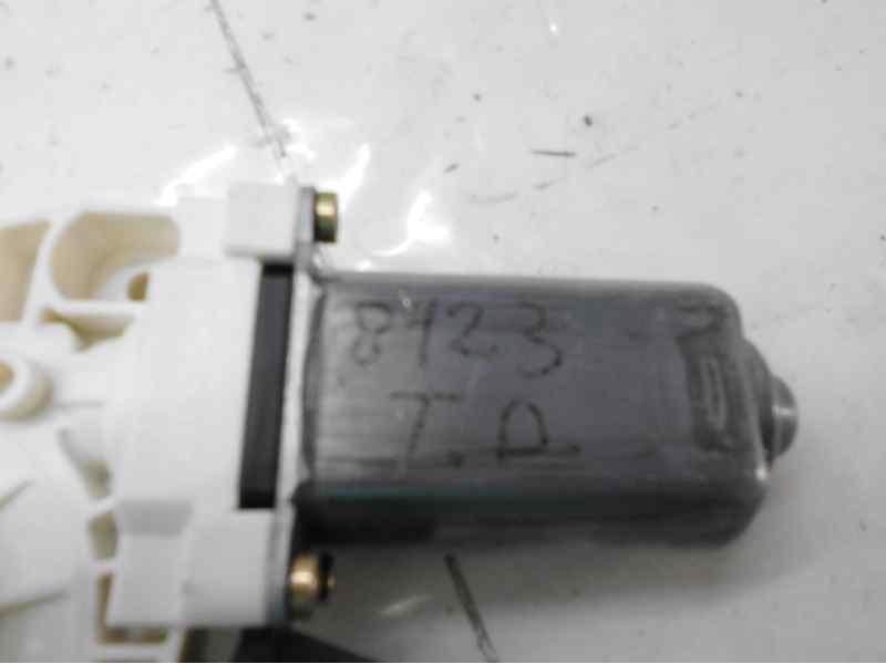 Recambio de motor elevalunas trasero derecho para mercedes-benz clase a (w169) a 170 (169.032) referencia OEM IAM   6 PINES