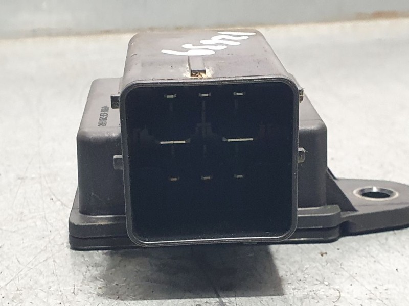 Recambio de rele para citroën ds5 desire referencia OEM IAM 987787168001 F005V01221 BOSCH RELE STAR AND STOP