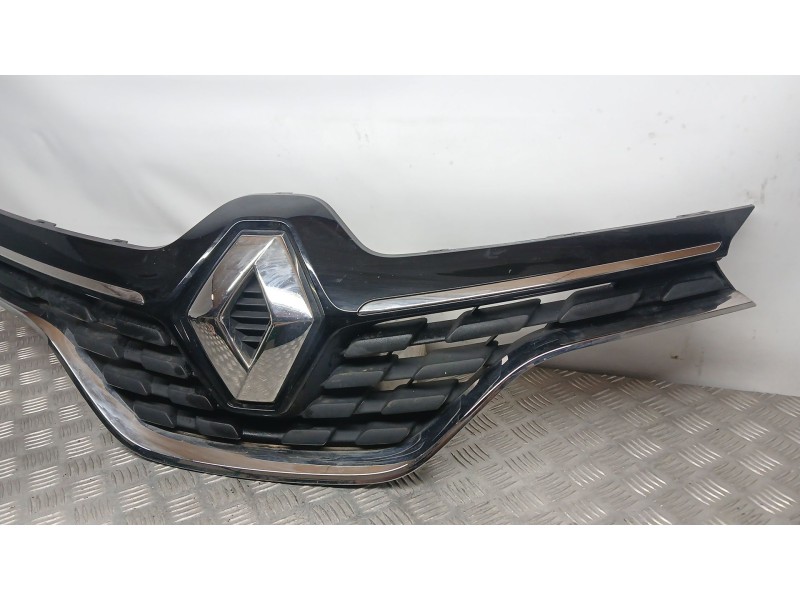 Recambio de rejilla delantera para renault grand scénic iv (r9_) 1.3 tce 140 referencia OEM IAM 622561964R  