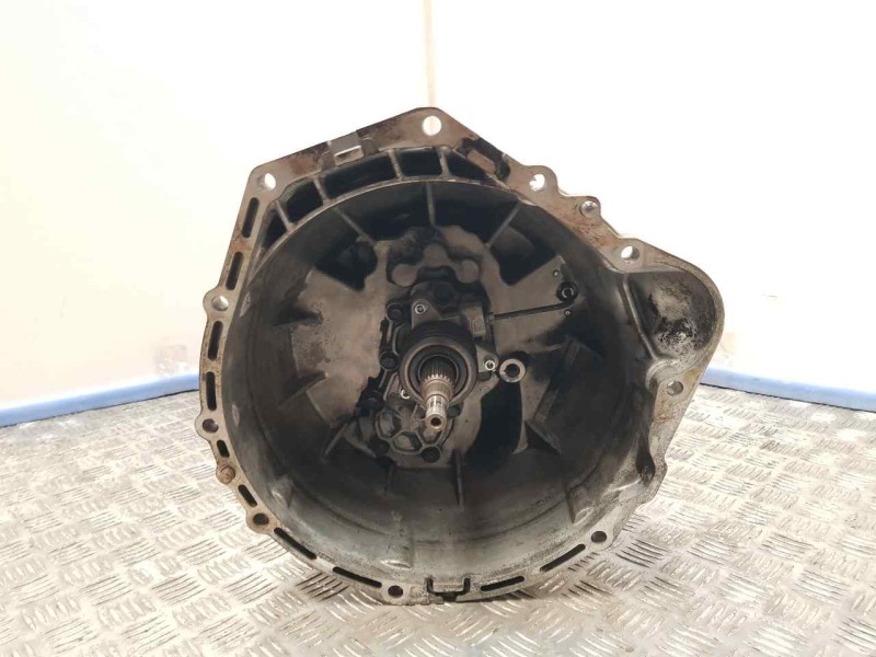 Recambio de caja cambios para ssangyong rodius referencia OEM IAM G3102021009 MAD270200205 5VELOCIDADES