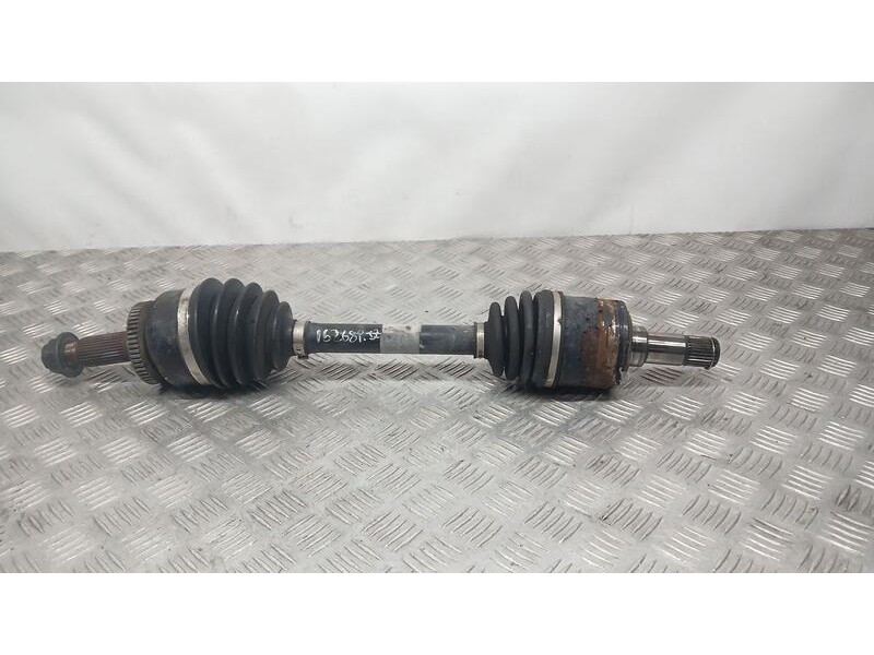 Recambio de transmision delantera izquierda para kia carnival ex referencia OEM IAM 495014D301  