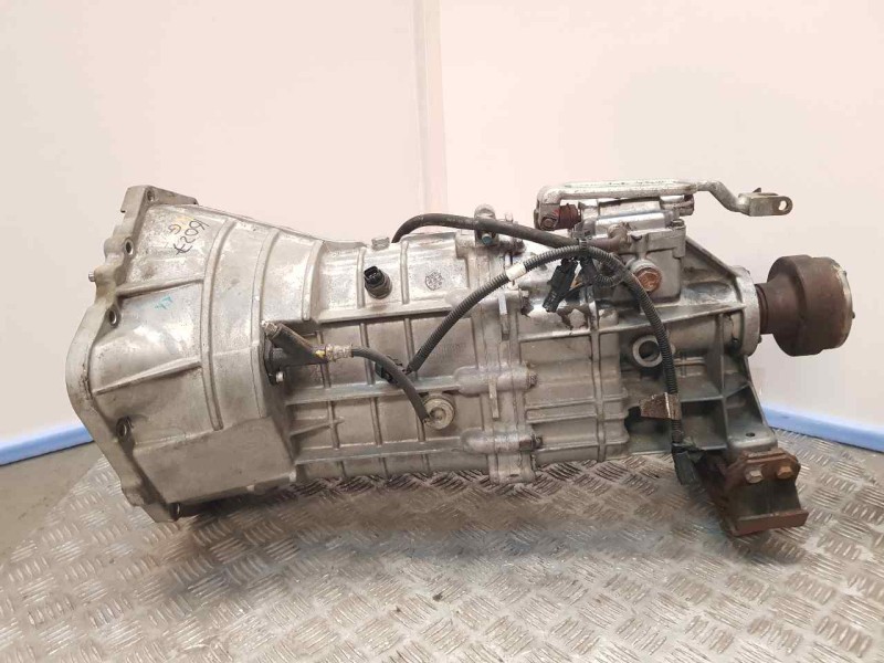 Recambio de caja cambios para ssangyong rodius referencia OEM IAM G3102021009 MAD270200205 5VELOCIDADES