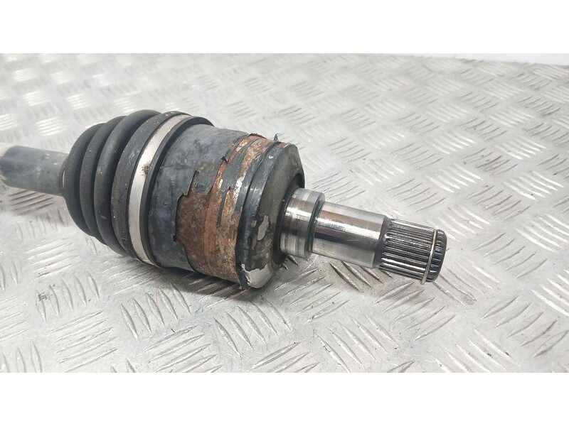 Recambio de transmision delantera izquierda para kia carnival ex referencia OEM IAM 495014D301  