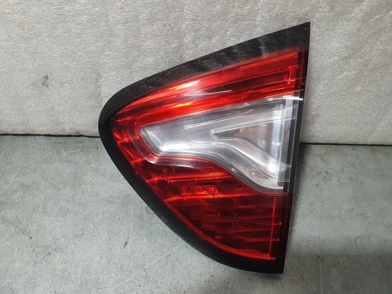 Recambio de piloto trasero derecho para renault captur life referencia OEM IAM 286414164  INTERIOR