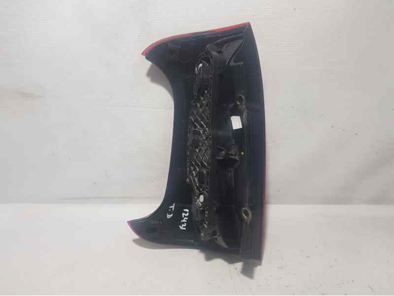 Recambio de piloto trasero derecho para fiat panda (319) easy referencia OEM IAM 51843642  