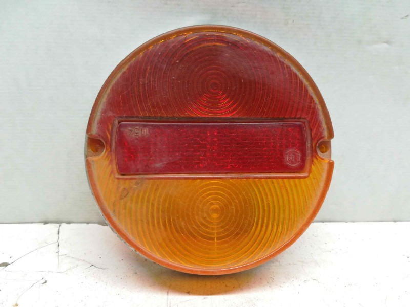 Recambio de piloto trasero izquierdo para seat 850 850n referencia OEM IAM   SOLO TULIPA