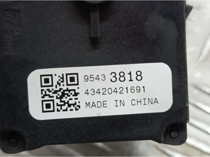 Recambio de mando limpia para opel astra j lim. selective referencia OEM IAM 95433818  