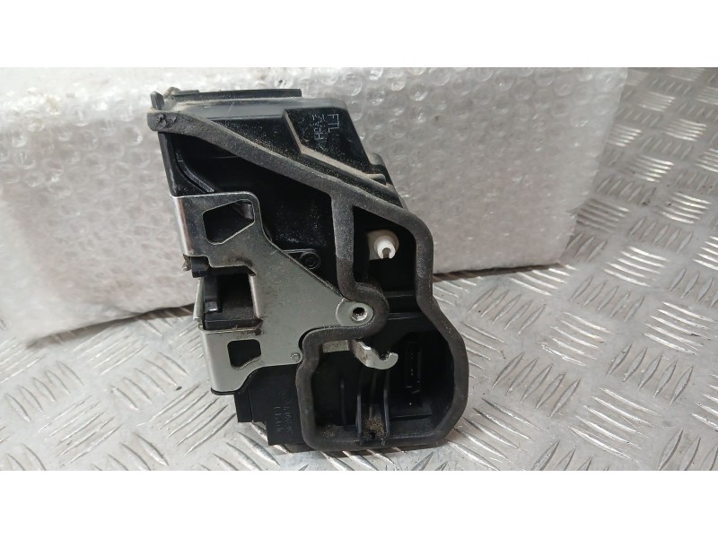 Recambio de cerradura puerta delantera izquierda para bmw 3 gran turismo (f34) 318 d referencia OEM IAM 51217229461  