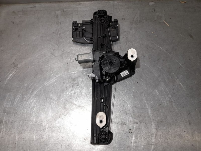 Recambio de elevalunas trasero izquierdo para opel corsa f edition referencia OEM IAM 9829045980  ELECTRICO 6 PINES